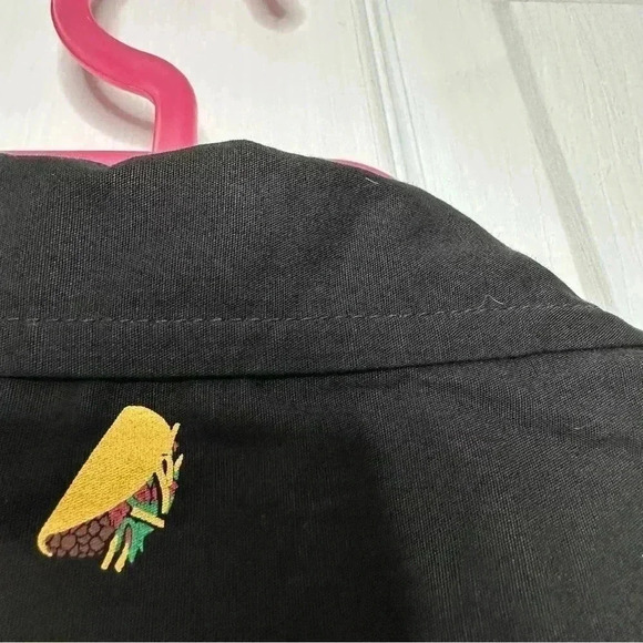 Molokai Surf  Co Taco Shirt Button-Down Black & Yellow NWT Size Large - Picture 11 of 16